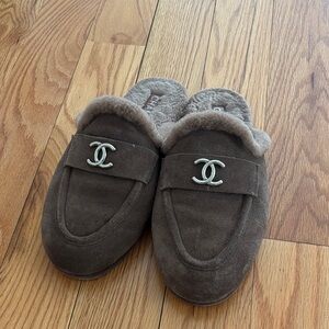 Taupe fury slides